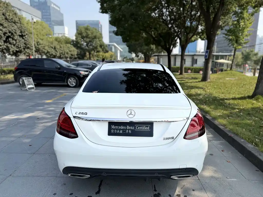 Mercedes-Benz C-Class — миниатюра 4