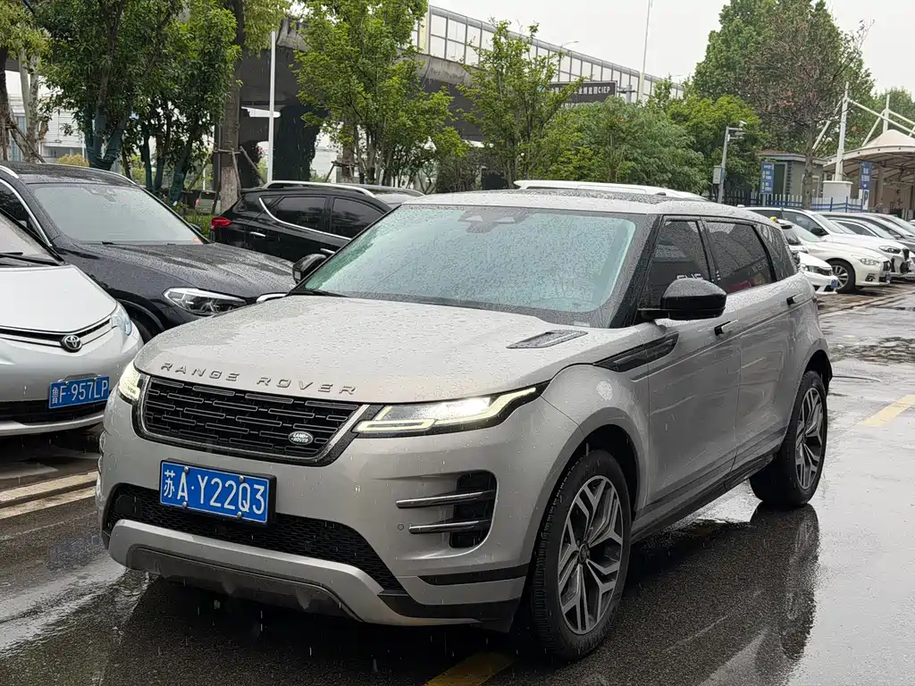 Land Rover Evoque 2024
