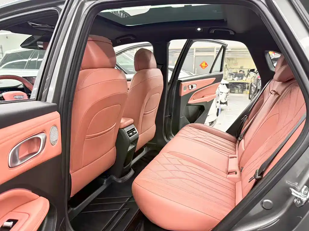 Geely Boyue REV — миниатюра 8