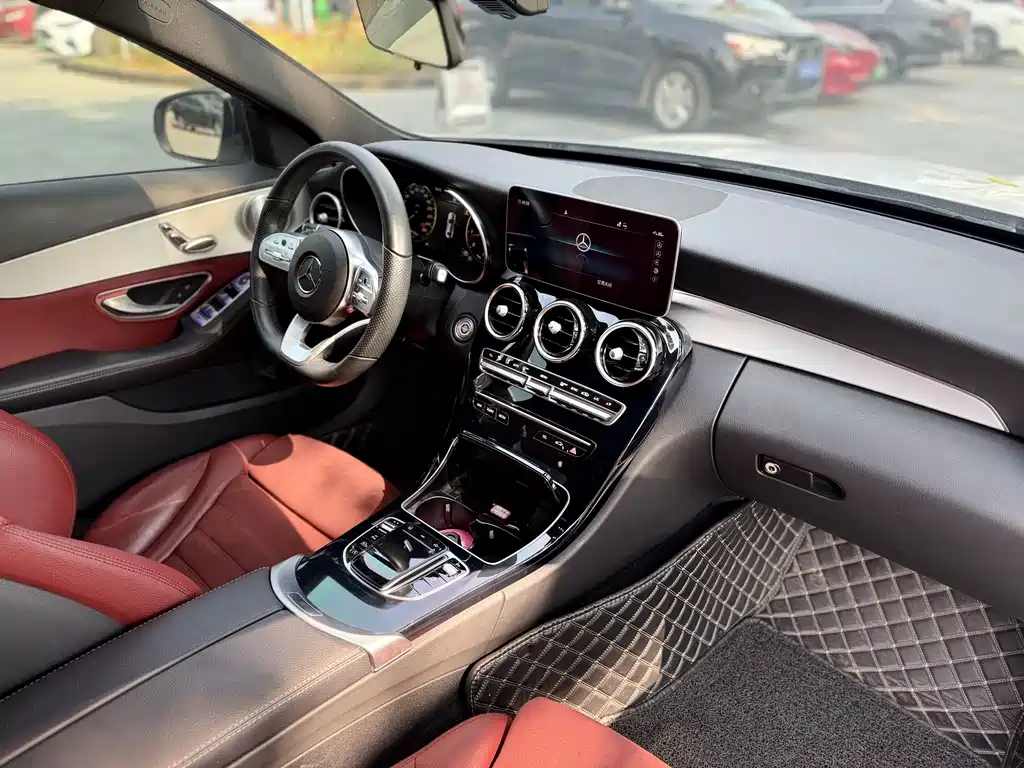 Mercedes-Benz C-Class — миниатюра 12