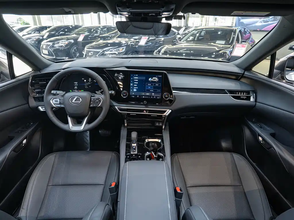 Lexus RX — миниатюра 13