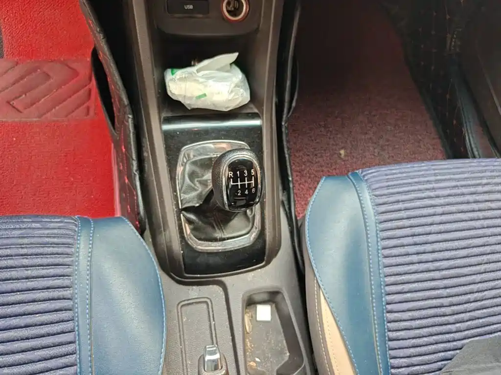 Baojun 310W — миниатюра 14