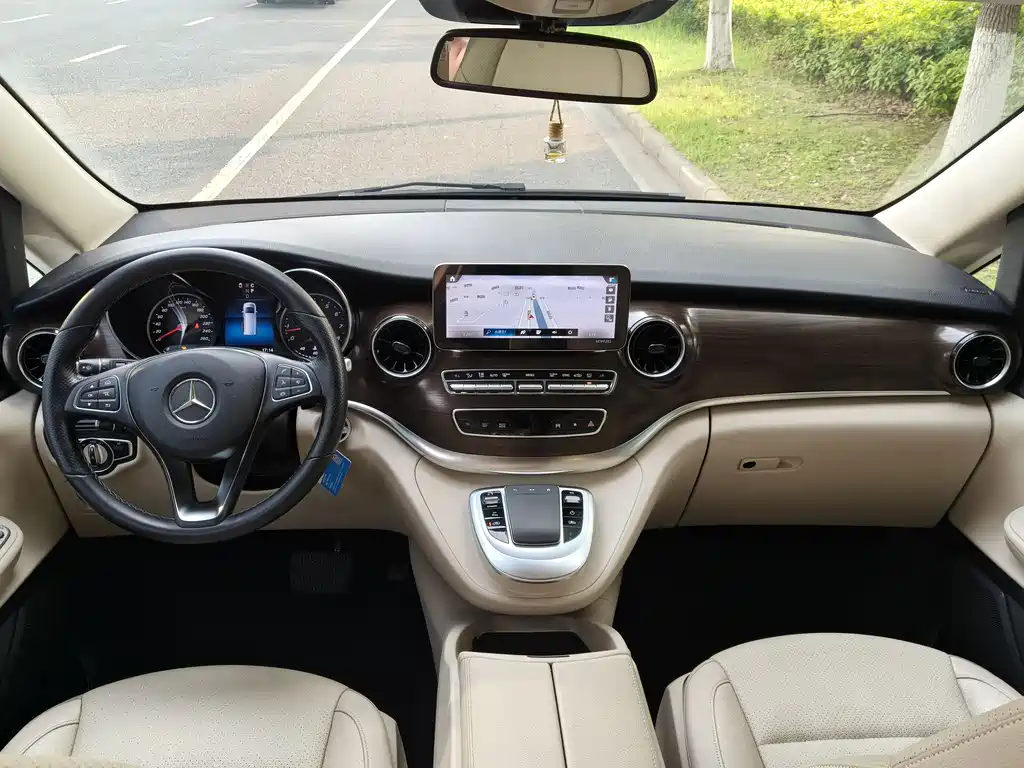 Mercedes-Benz V-Class V 2022 V 260