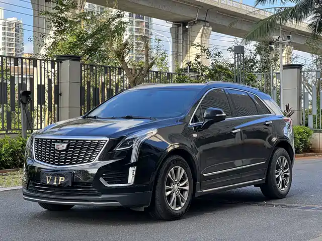 CADILLAC  XT5