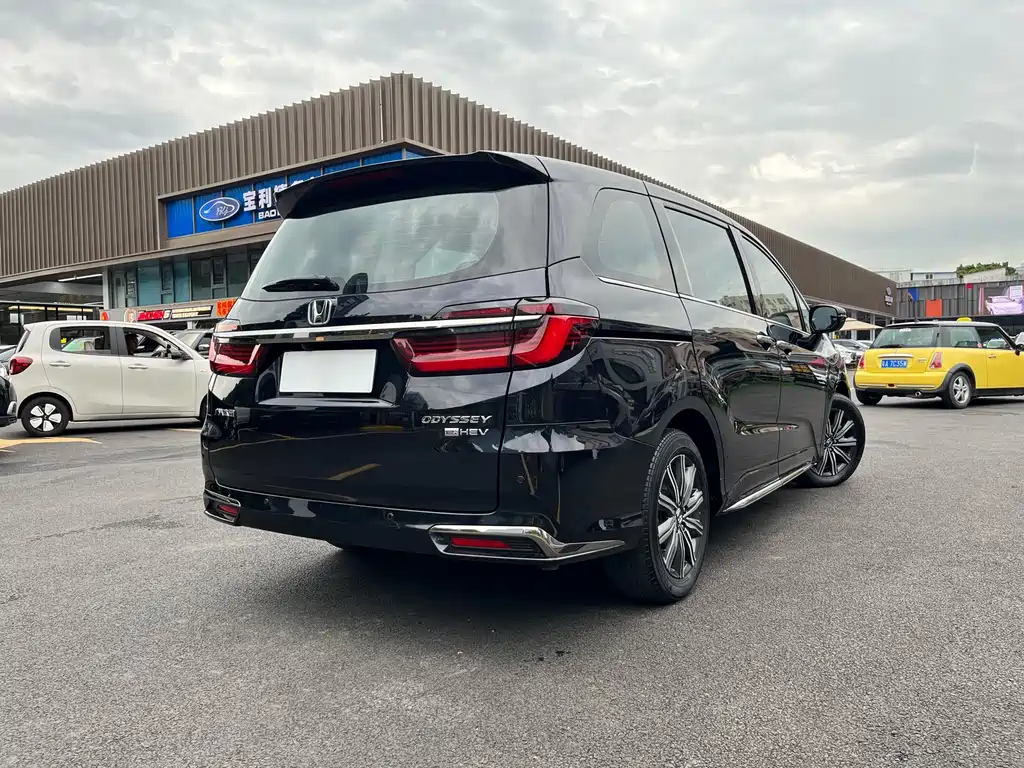 Honda Odyssey — миниатюра 6
