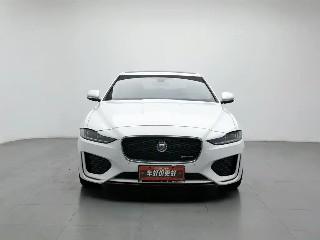 Jaguar XEL — миниатюра 3