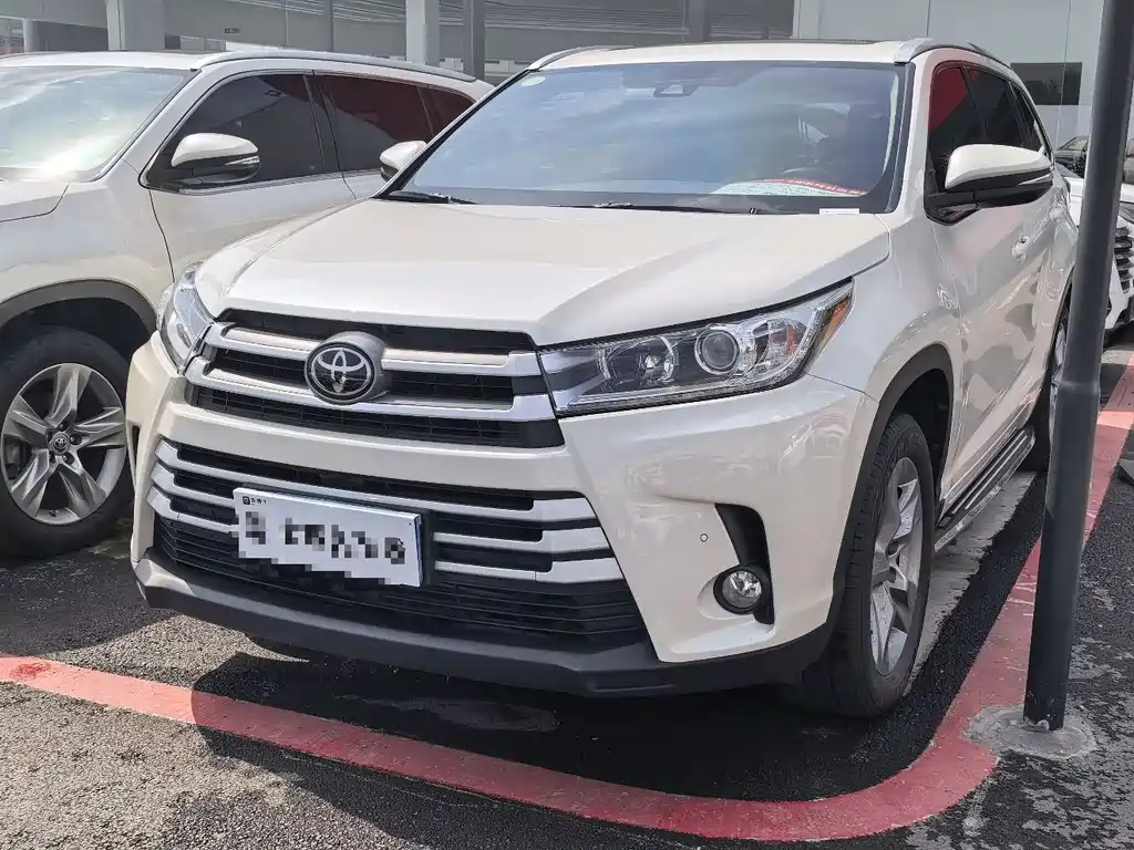 Toyota Highlander 2020