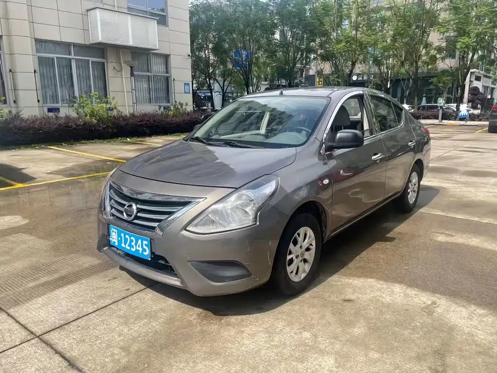 Nissan Sunny