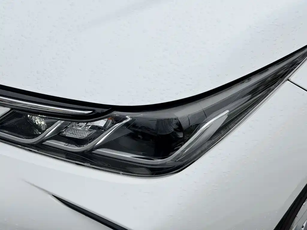 Toyota Corolla — миниатюра 13