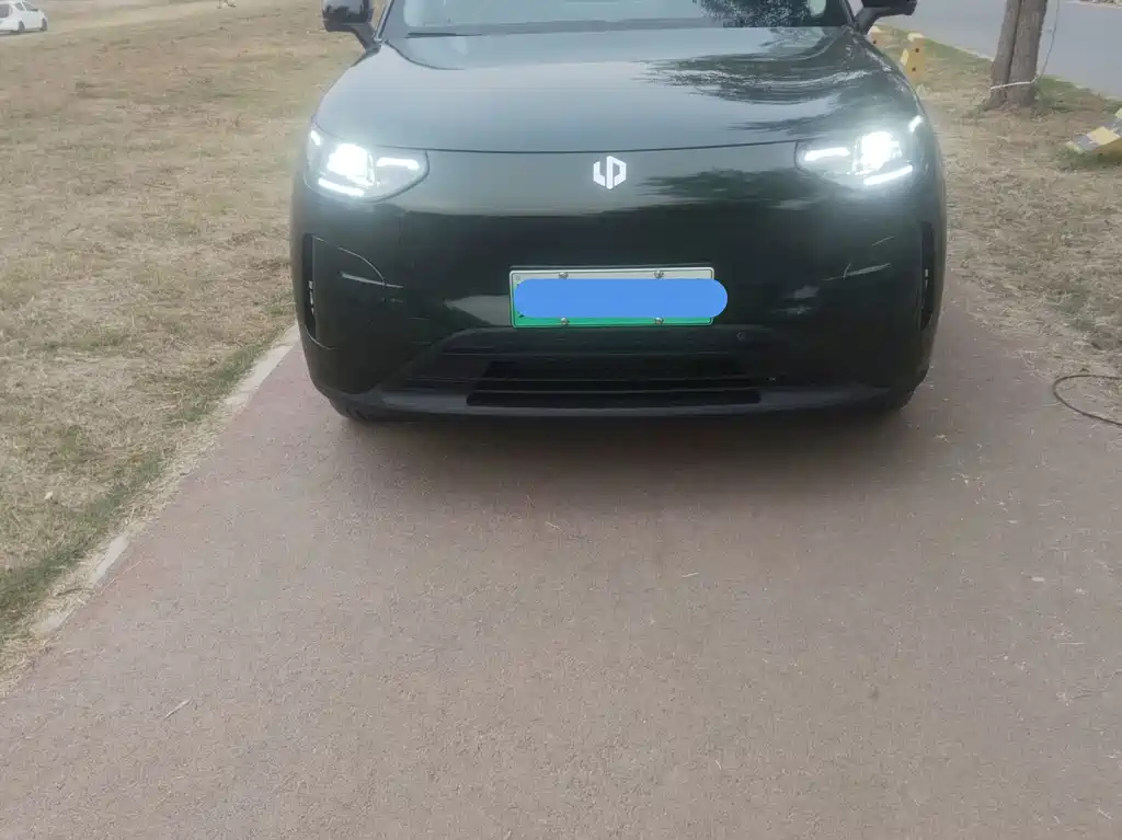 Leapmotor Leapmotor A10 — миниатюра 2