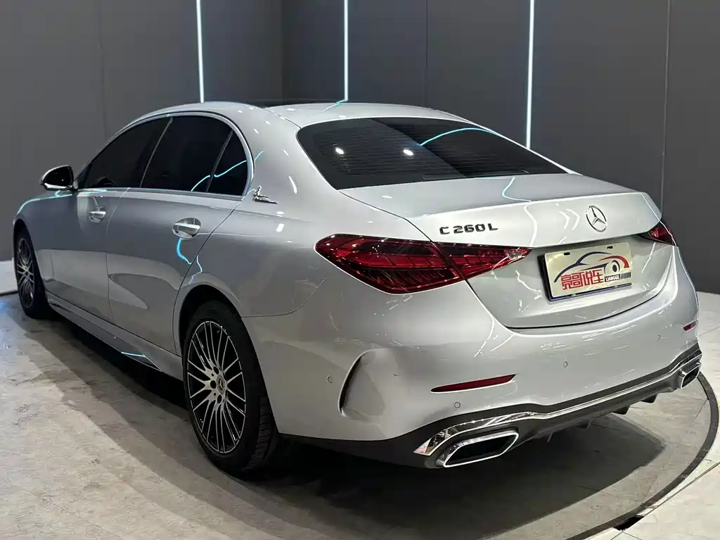 Mercedes-Benz C-Class — миниатюра 8