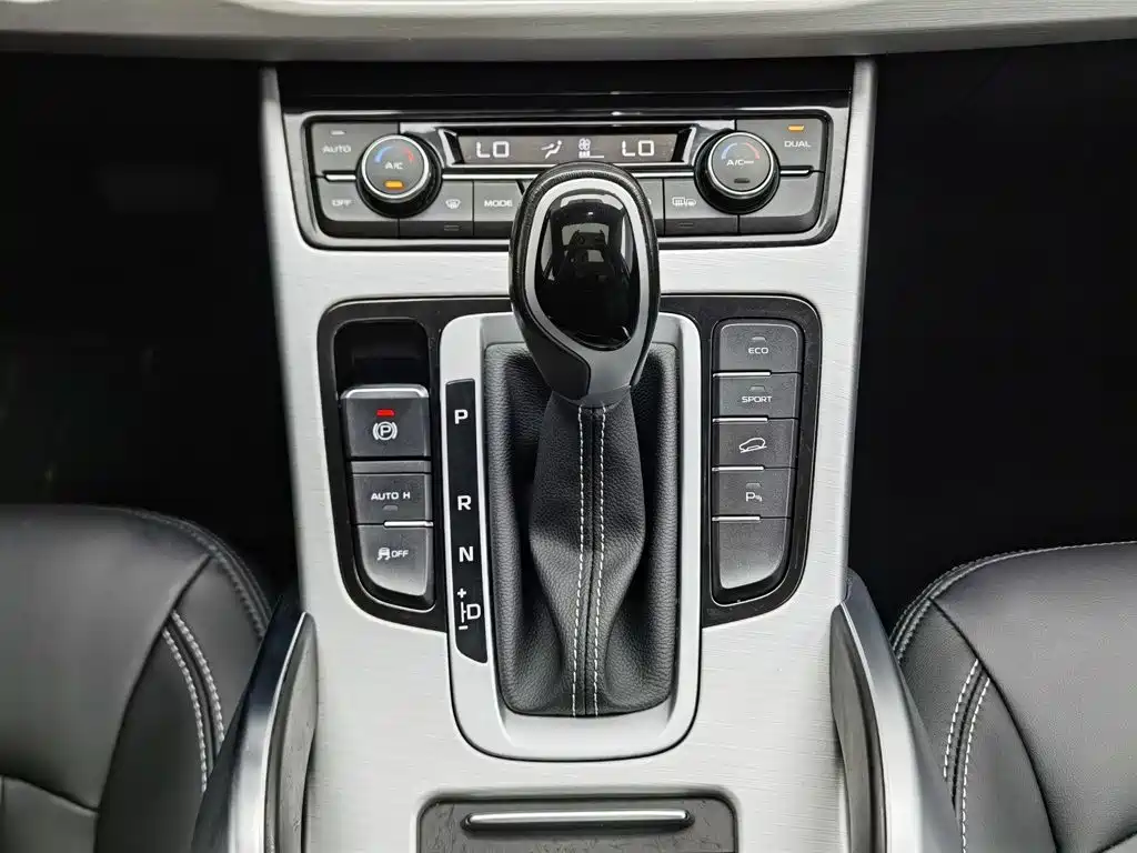 Geely Boyue — миниатюра 13