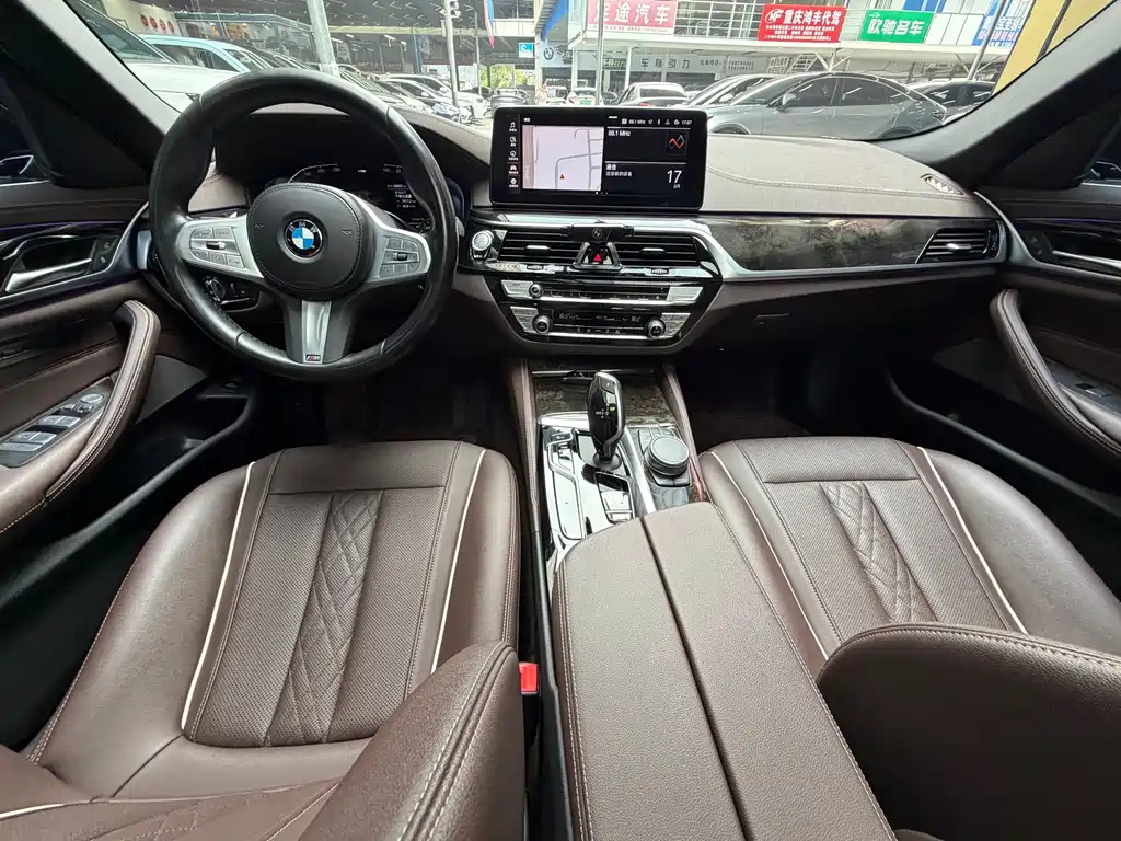 BMW 5 Series — миниатюра 28