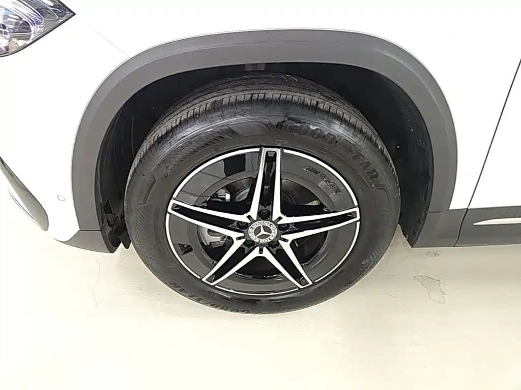 Mercedes-Benz EQA — миниатюра 23