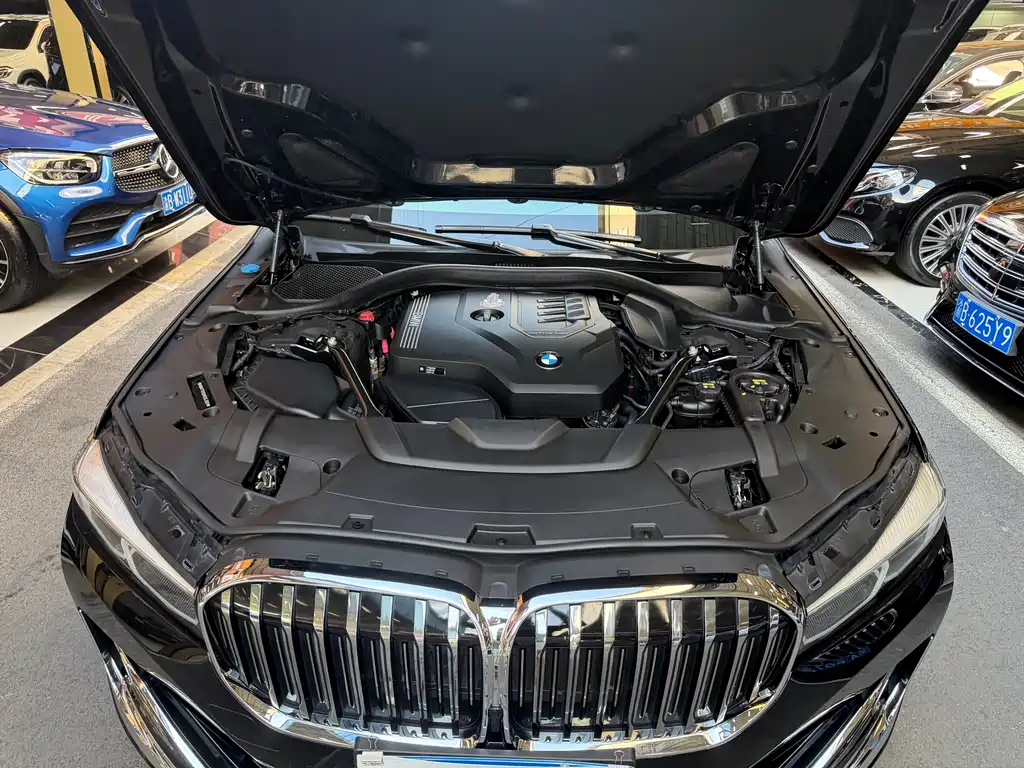 BMW 7 Series — миниатюра 38