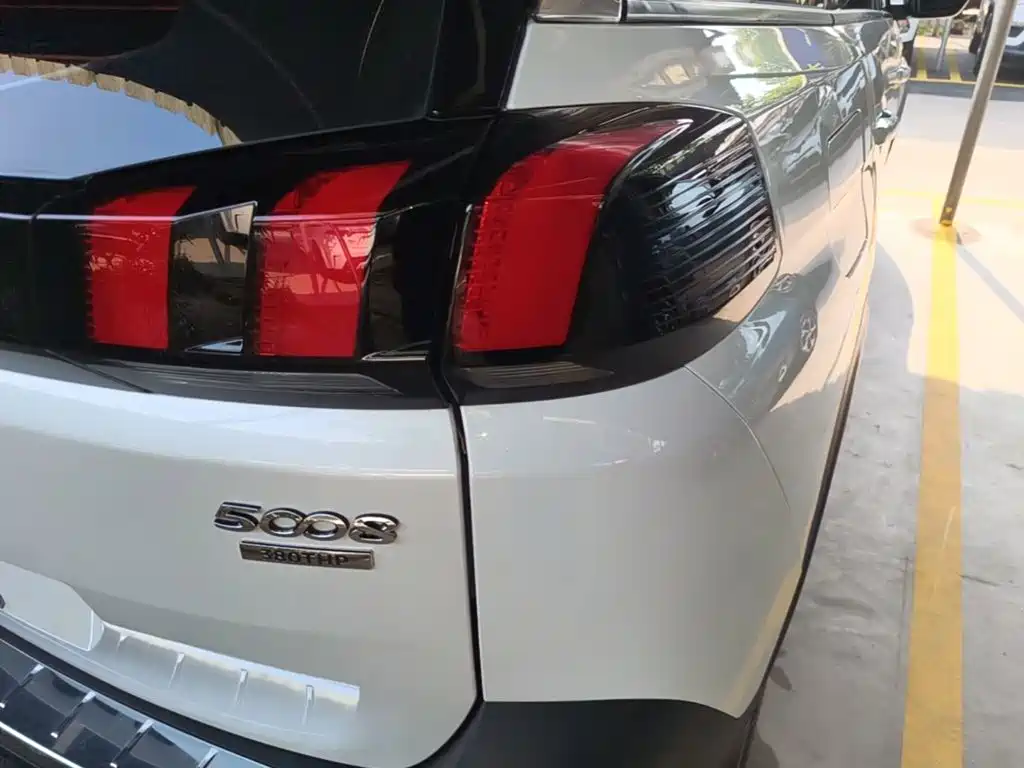 Peugeot 5008 — миниатюра 8