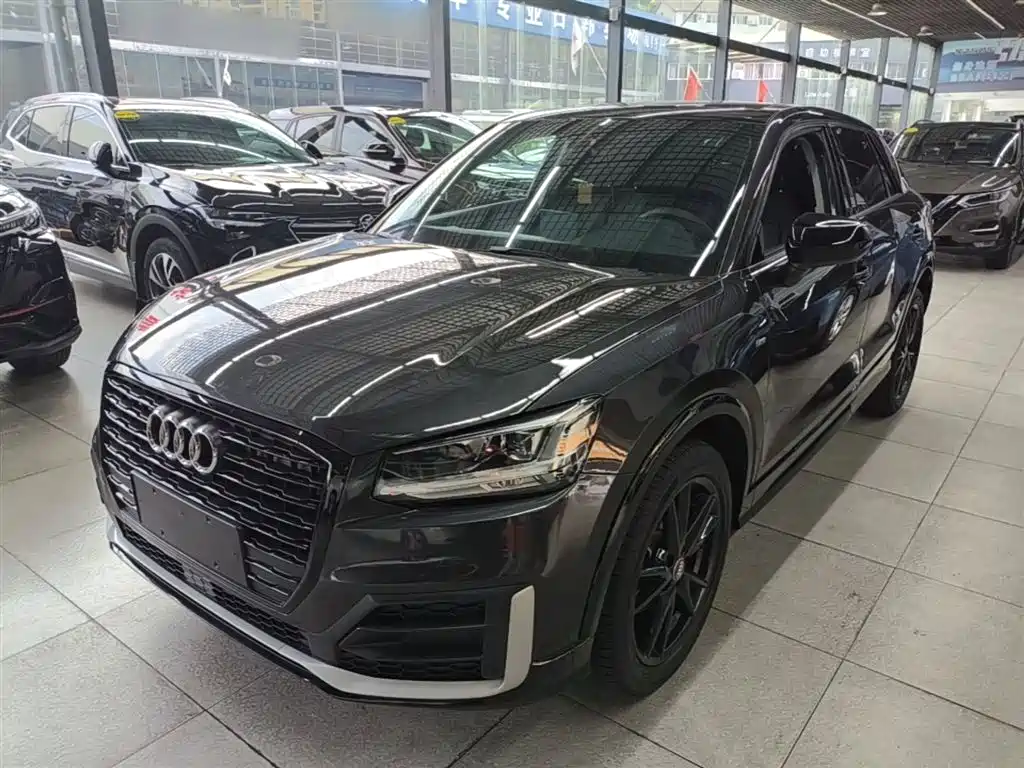 Audi Q2L 2020