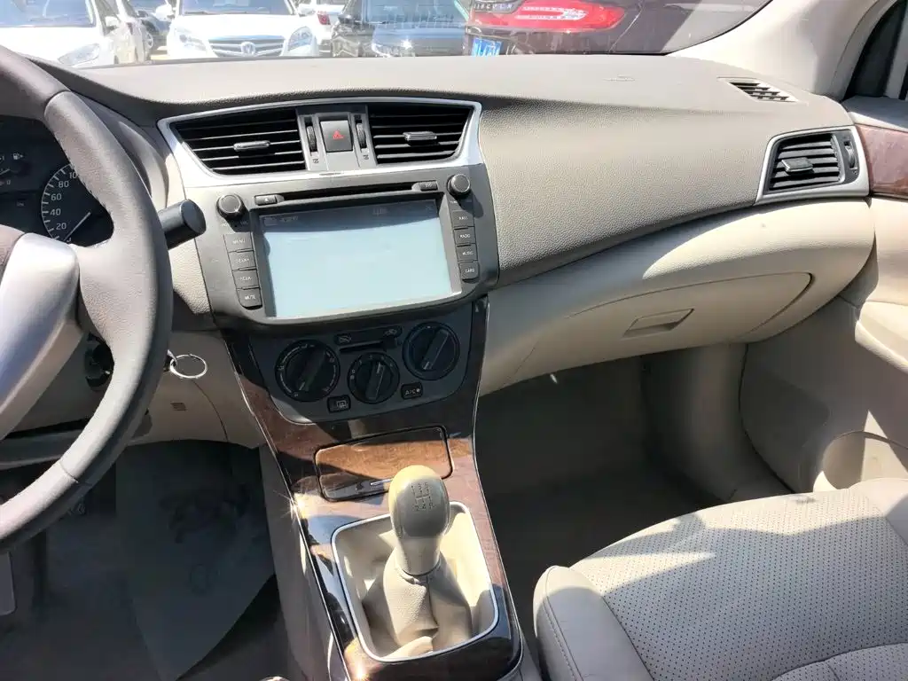 Nissan Sylphy — миниатюра 12