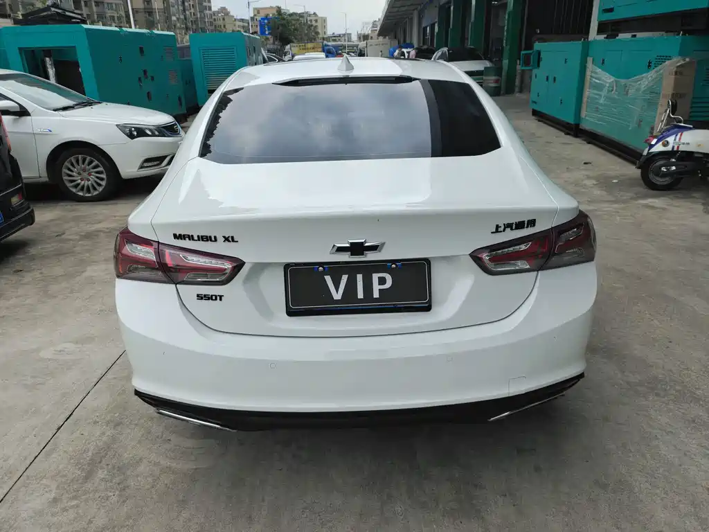 Chevrolet Malibu XL — миниатюра 3