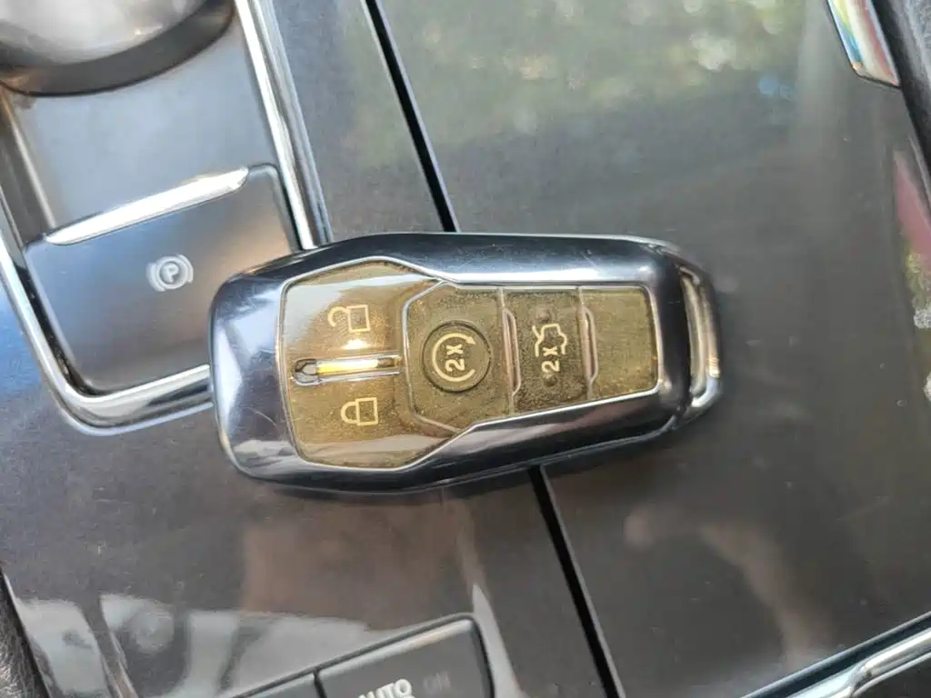 Ford Taurus — миниатюра 9