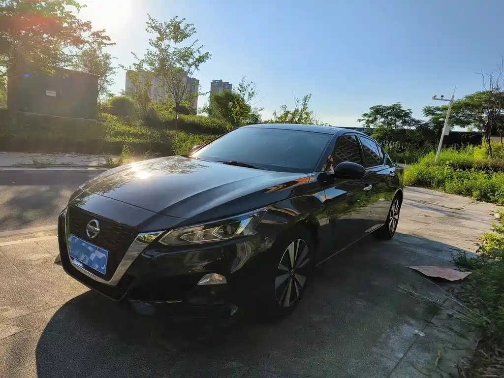 Nissan Teana
