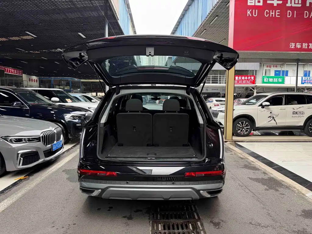 Audi Q7 — миниатюра 24
