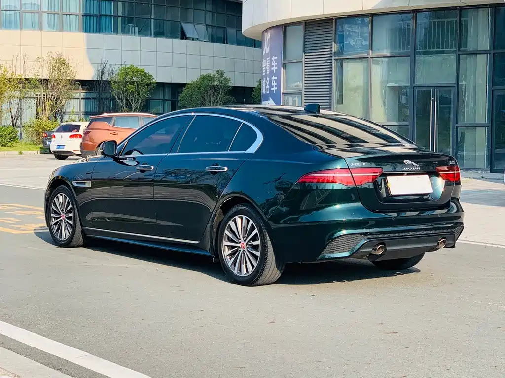 Jaguar XEL — миниатюра 5