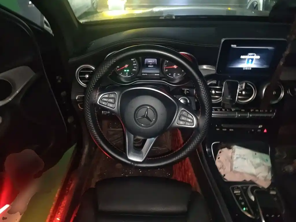 Mercedes-Benz GLC — миниатюра 11