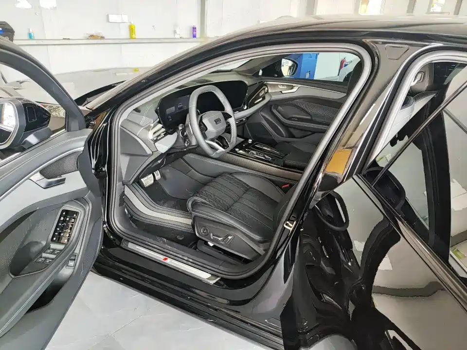 Audi A6L — миниатюра 3