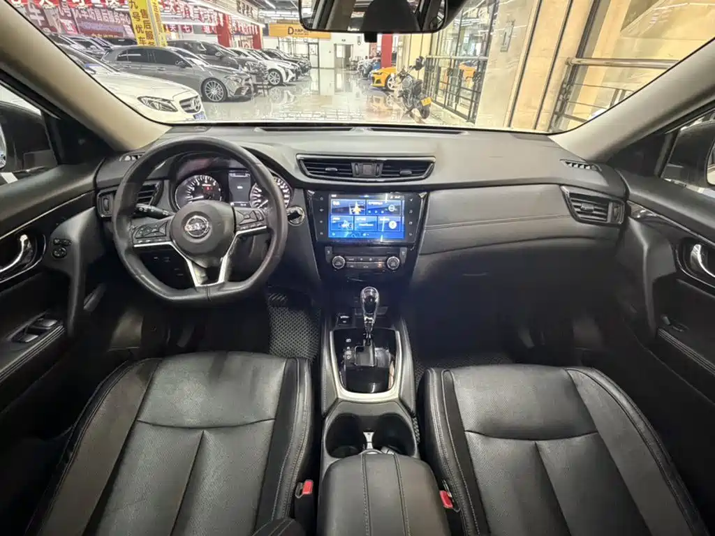 Nissan X-Trail — миниатюра 6