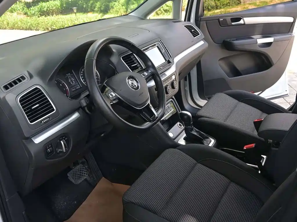 Volkswagen Sharan — миниатюра 7