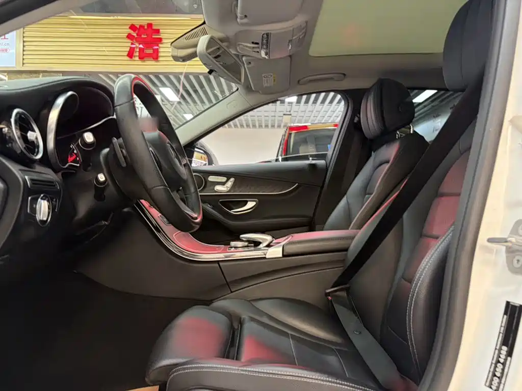 Mercedes-Benz C-Class — миниатюра 8
