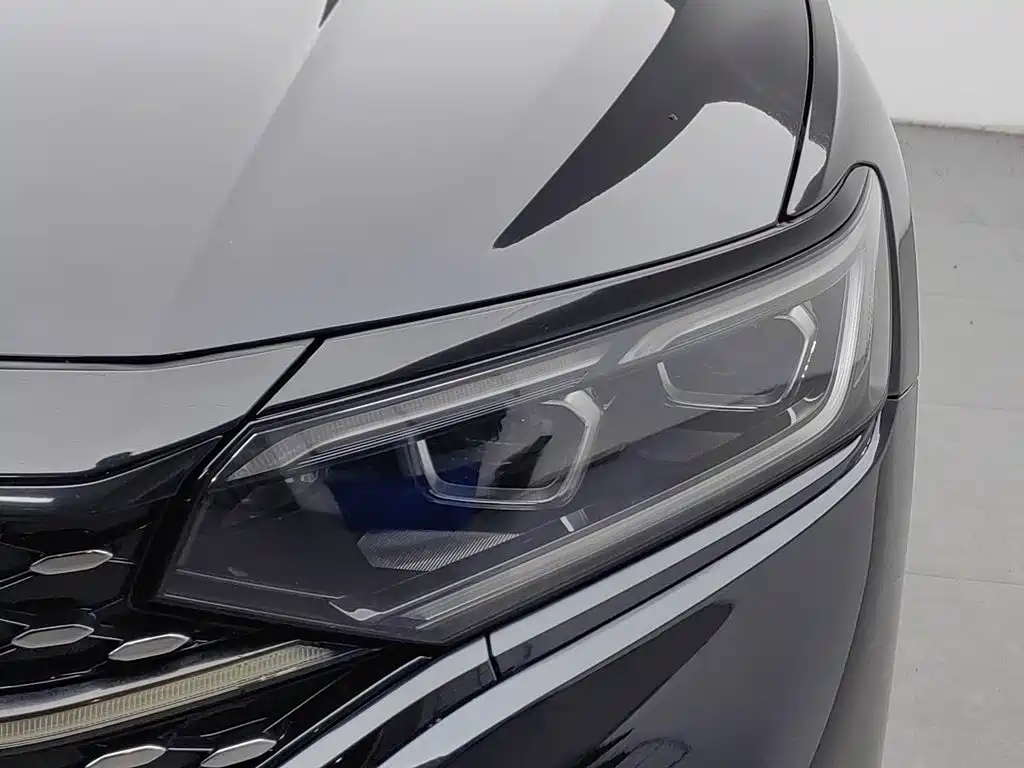 Volkswagen Passat — миниатюра 7