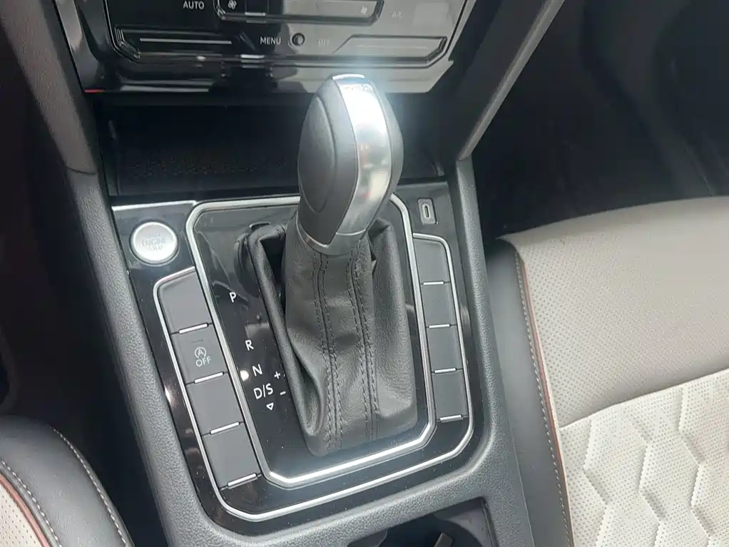 Volkswagen Magotan 2026 3000 380TSI DSG Luxury