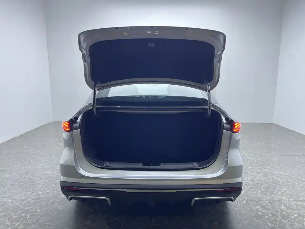 GEELY GALAXY GALAXY L6