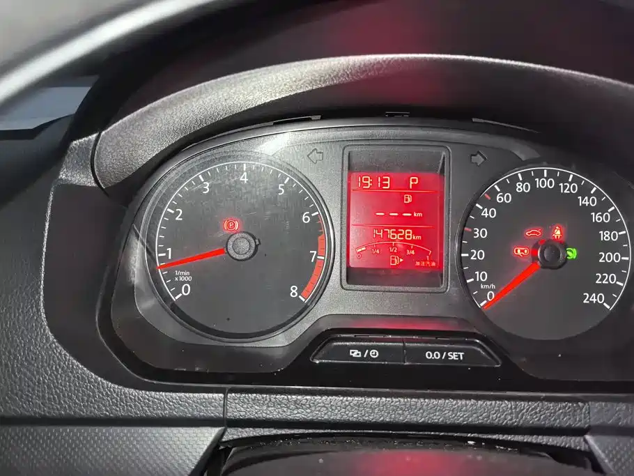 Volkswagen Jetta — миниатюра 14
