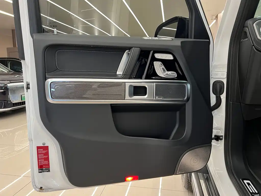 Mercedes-Benz G-Class — миниатюра 8
