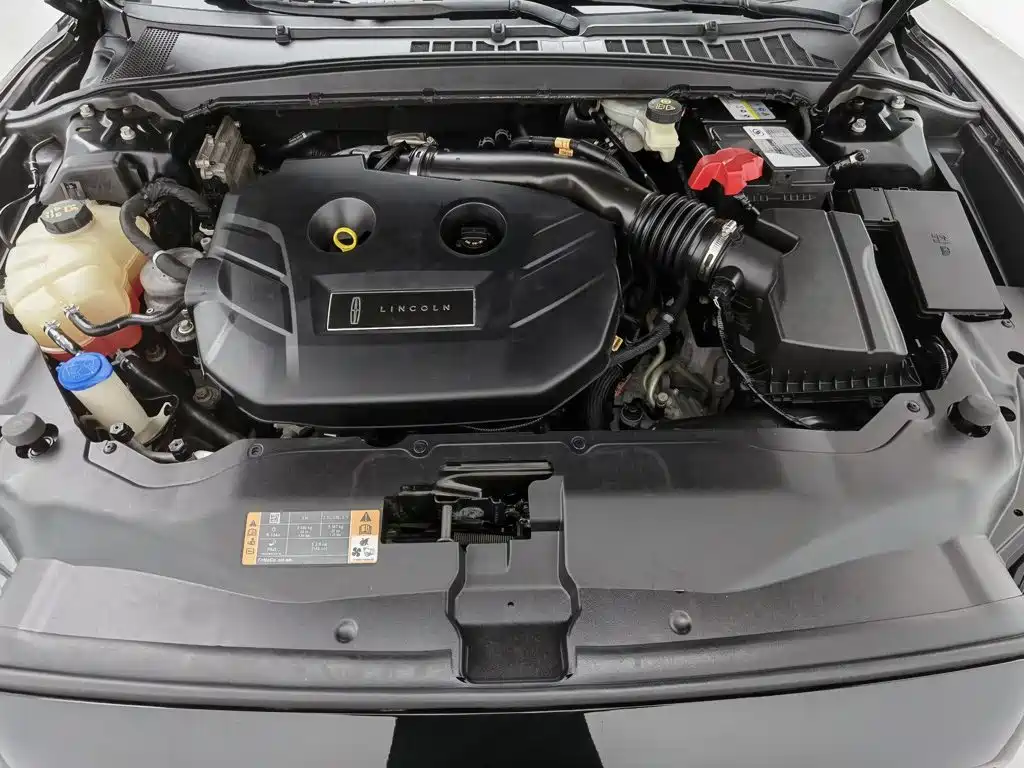 Lincoln Continental — миниатюра 6