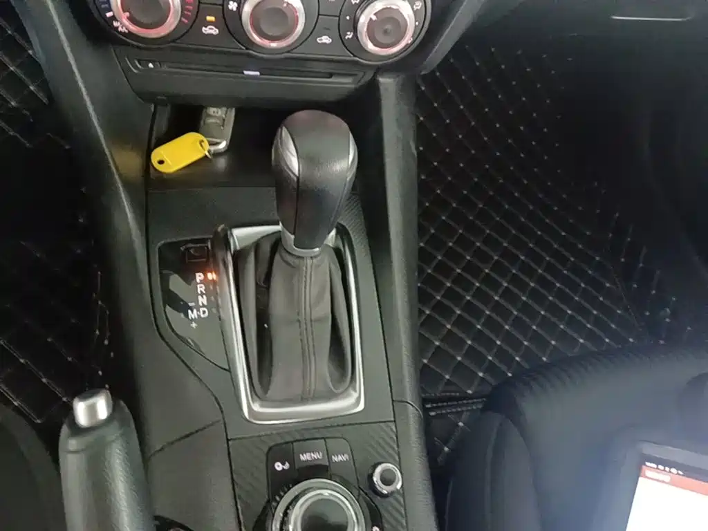 Mazda 3 Axela — миниатюра 14