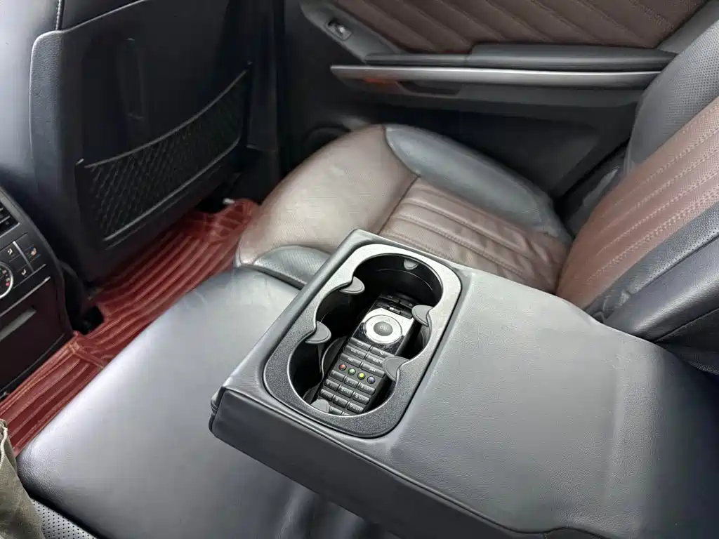 Mercedes-Benz GL-Class — миниатюра 23