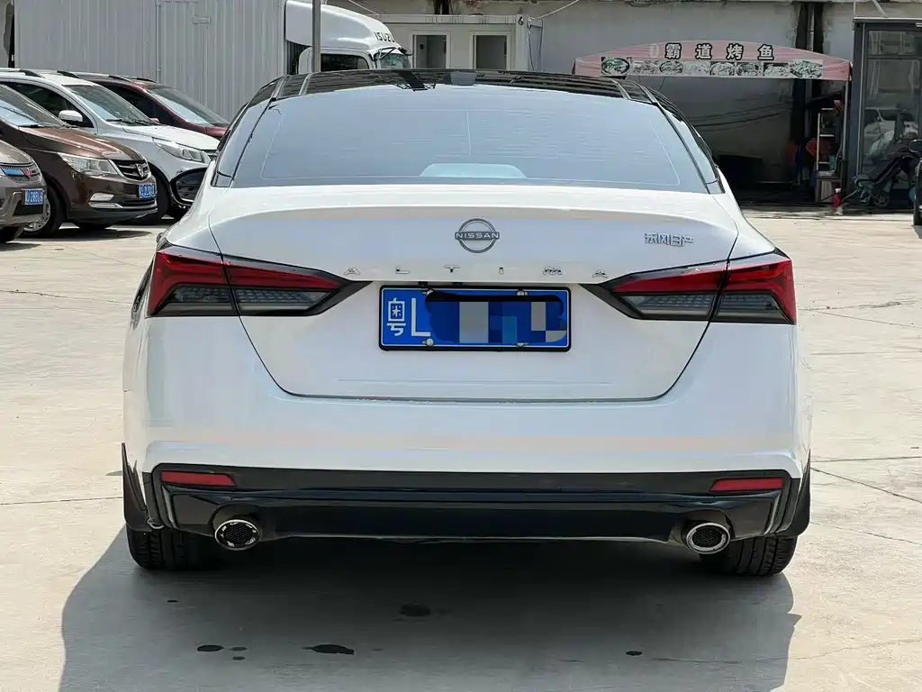 NISSAN TEANA