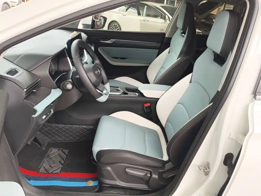 Geely Emgrand S — миниатюра 15