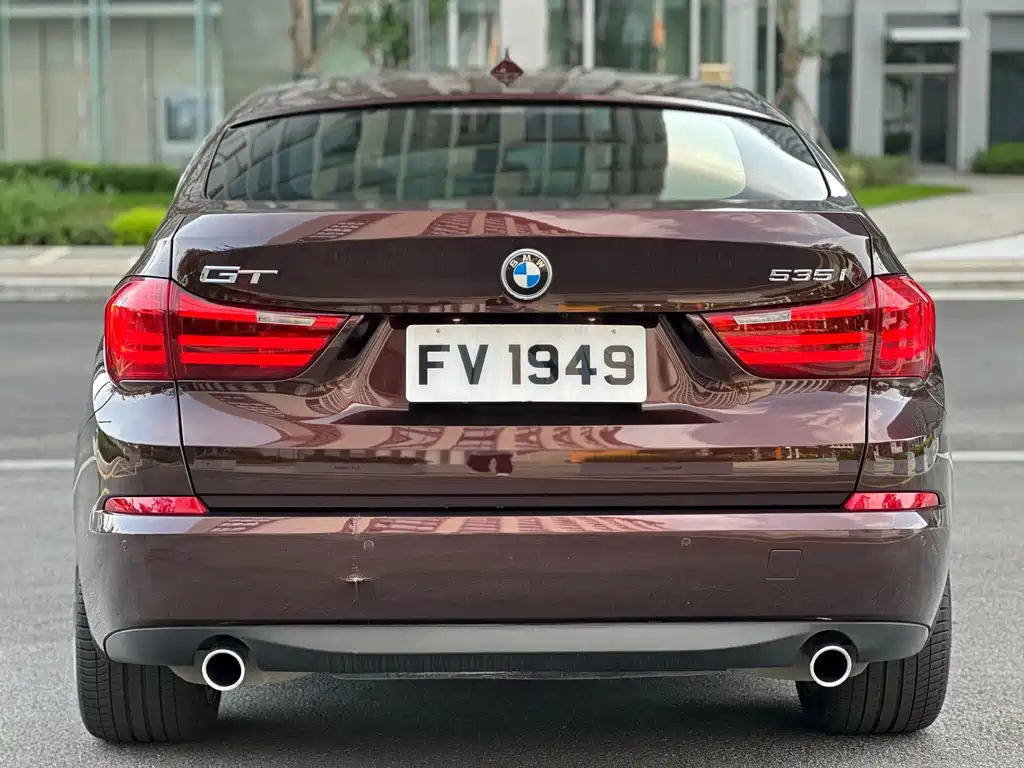 BMW 5 Series GT — миниатюра 7