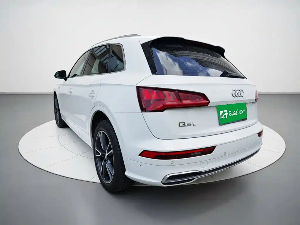 Audi Q5L — миниатюра 25