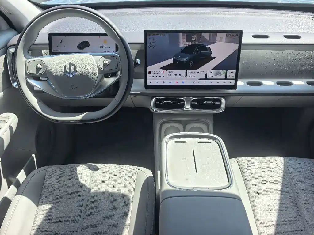 Leapmotor Leapmotor B10 — миниатюра 6