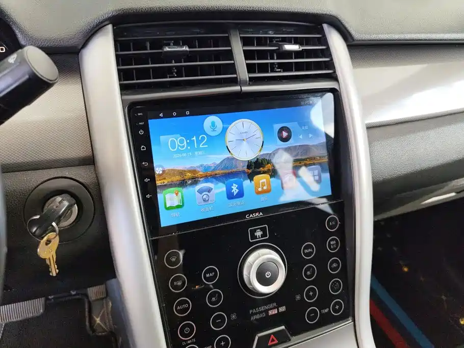 Ford Edge (Import) — миниатюра 13