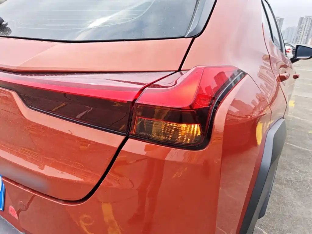 Lexus UX — миниатюра 8