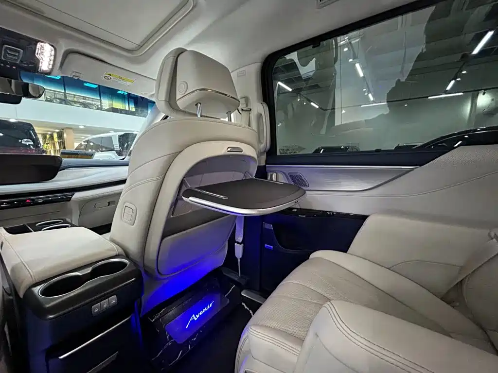 Buick GL8 Hybrid LandKing Luxury Enjoy Edition 6 seats, фото 8