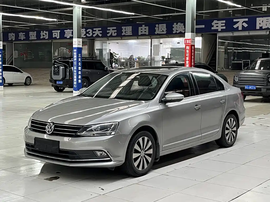 Volkswagen Sagitar 2019