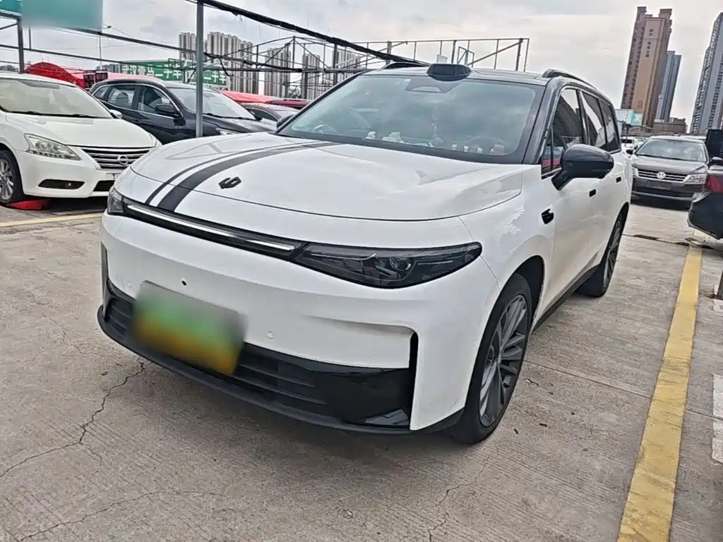 2024 Leapmotor C16 - zdjęcie 1 z 25